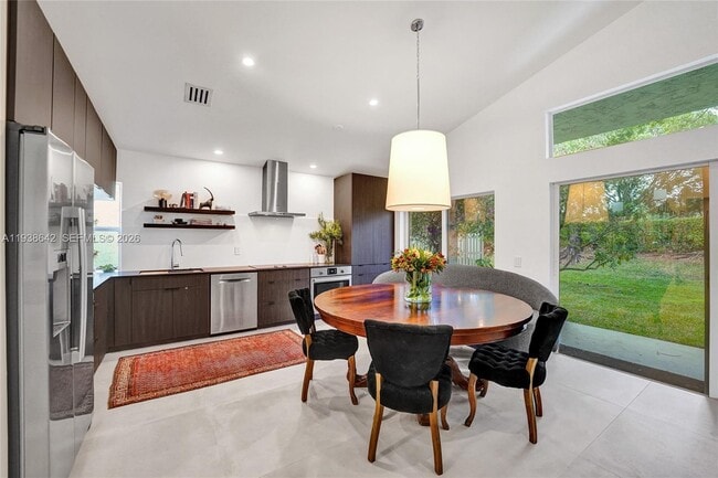 Building Photo - 648 Sand Creek Cir