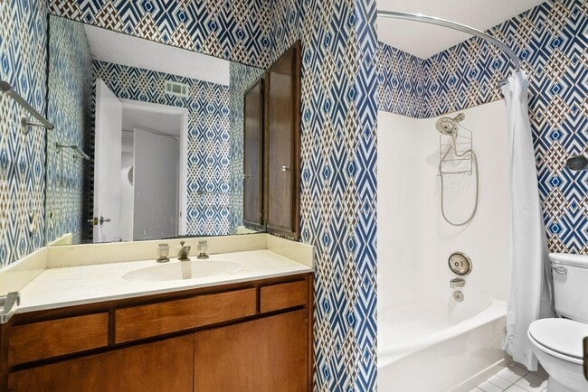 Building Photo - Amazing Mid-Century Modern 2 Bed, 2.5 Bath Ready for New Tenants- Eagle Mountain Saginaw ISD- 76179