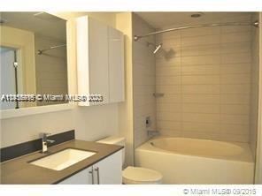 Building Photo - 1 br, 1 bath Condo - 999 SW 1st Ave Apt 2509