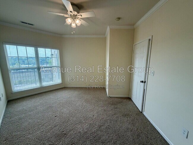 Building Photo - 1270 Strassner Dr