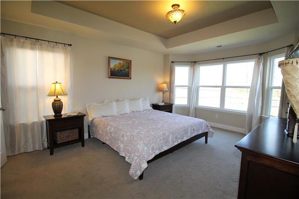 Building Photo - 4236 Longfellow Dr