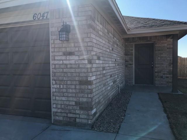 Building Photo - 6045 Jennings Dr