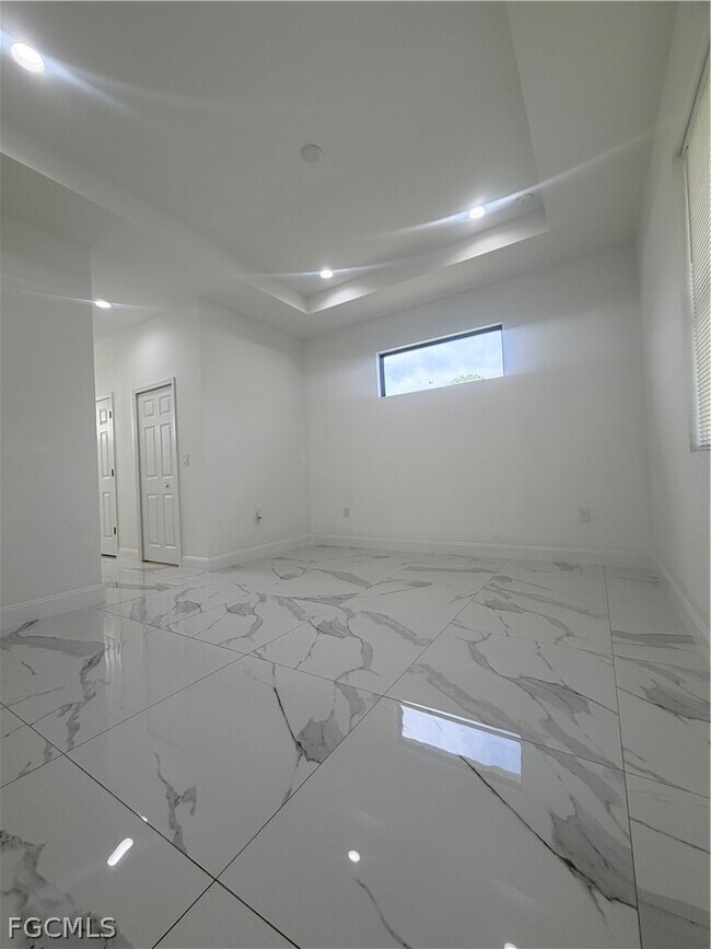 Building Photo - 3804 40th St SW