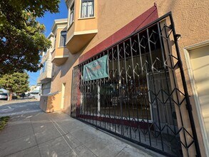 Building Photo - 5196 Mission St