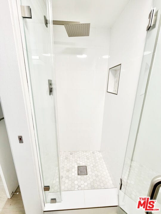 Building Photo - 468 S Roxbury Dr