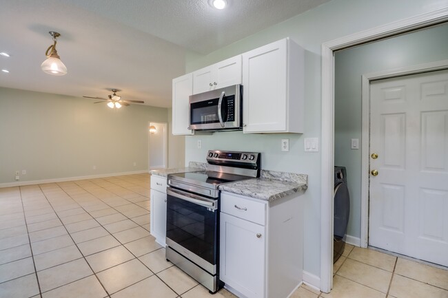 Building Photo - 9524 Pointe Aux Chenes Rd