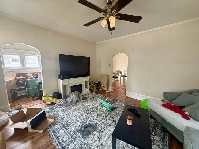 Building Photo - 1222 Prospect Ave