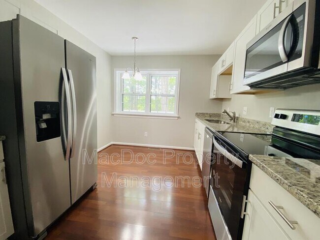 Building Photo - 12202 McClain St