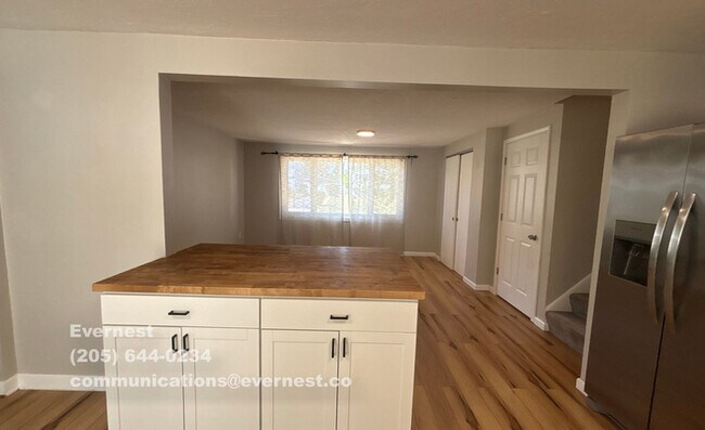 Building Photo - 3623 Bolamo Dr