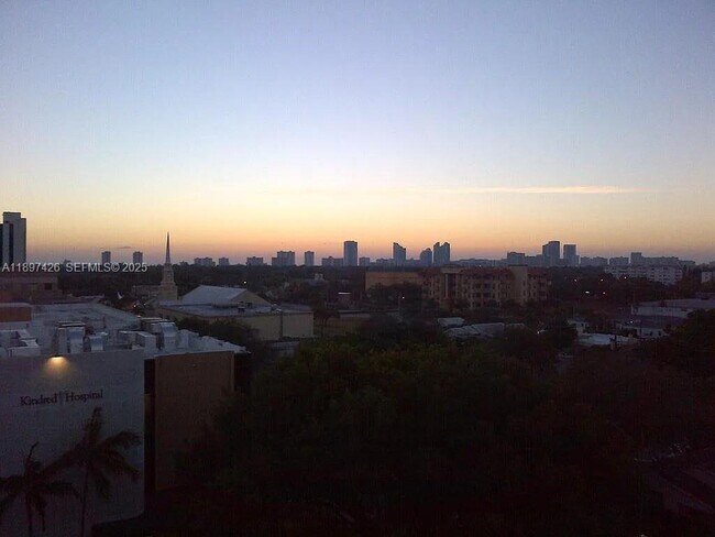 Building Photo - 1919 Van Buren St