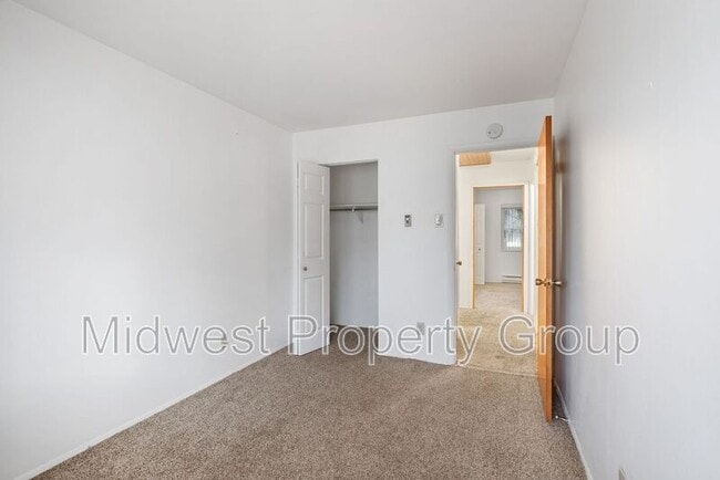 Building Photo - 7409 Hazelcrest Dr