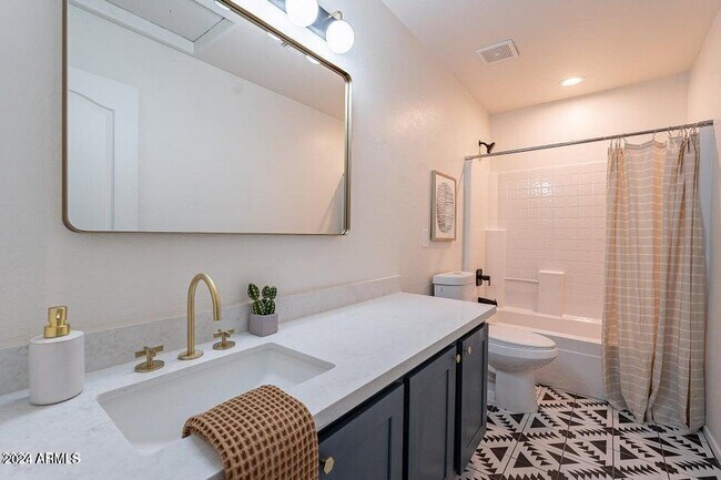 Building Photo - 20858 N 90th Ave