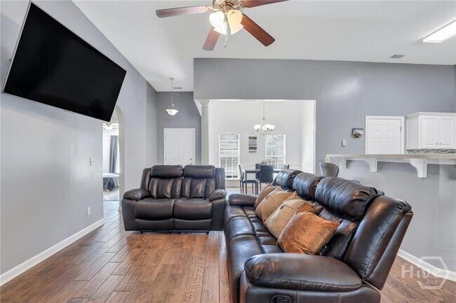 Building Photo - 1506 Bradley Blvd