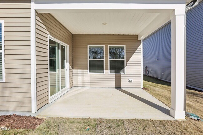 Building Photo - 283 White Birch Ln