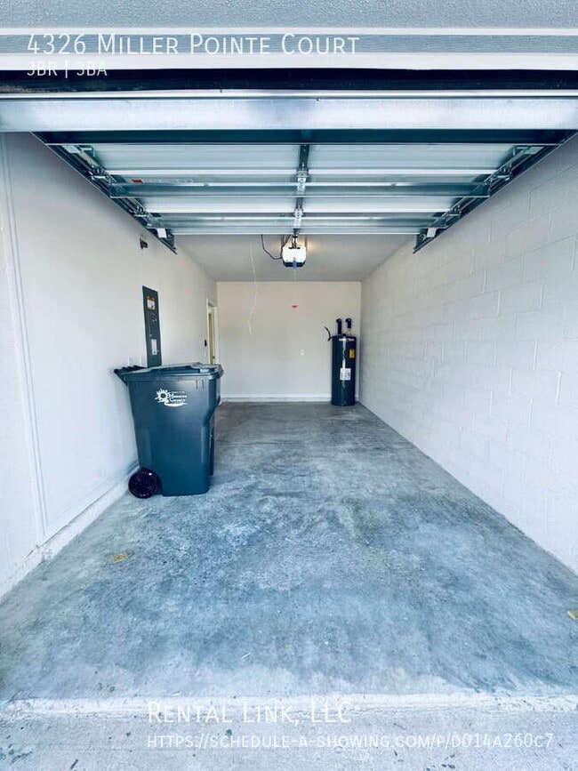 Building Photo - 4326 Miller Pointe Ct