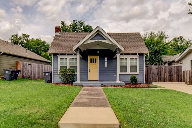 Primary Photo - Charming 1920s Home - Fully Renovated