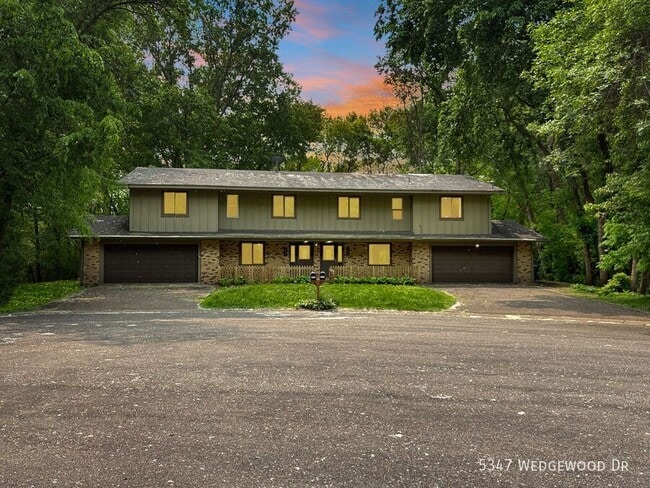 Building Photo - 5347 Wedgewood Dr