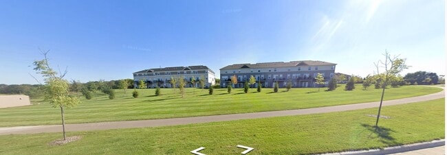 Building Photo - 6455 Inspire Cir S