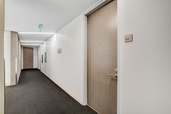 Building Photo - Veer Towers 1010W- Partial Strip Views from this Studio Residence