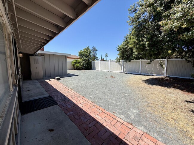 Building Photo - 6478 Montezuma Rd