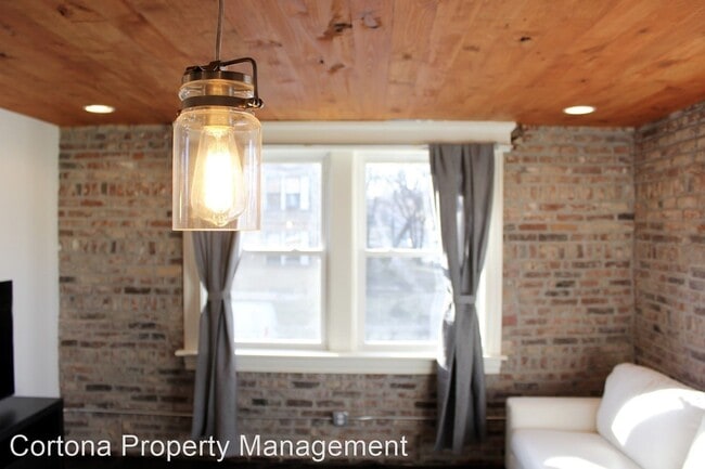 Building Photo - 1 br, 1 bath Apartment - 3528 Roger Pl