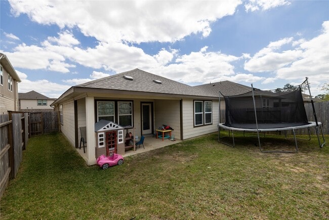 Building Photo - 7155 Blue Oak Dr