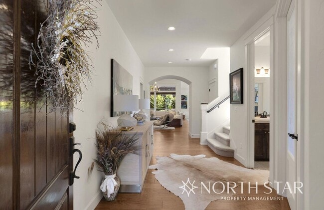 Building Photo - Beauty on Bull Mountain - Lease through Ma...