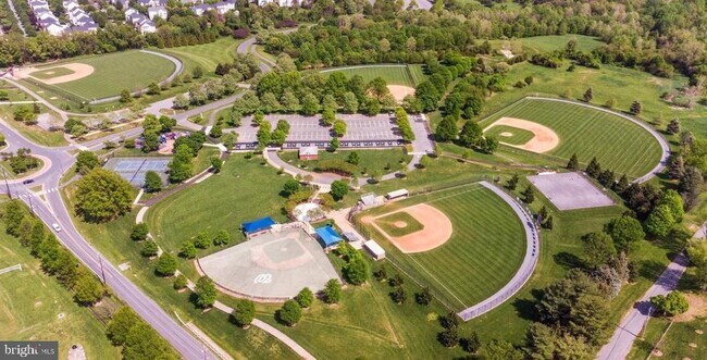 Building Photo - 18322 Woodhouse Ln