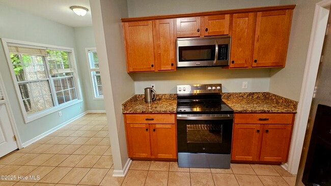 Building Photo - 300 Buoy Ct