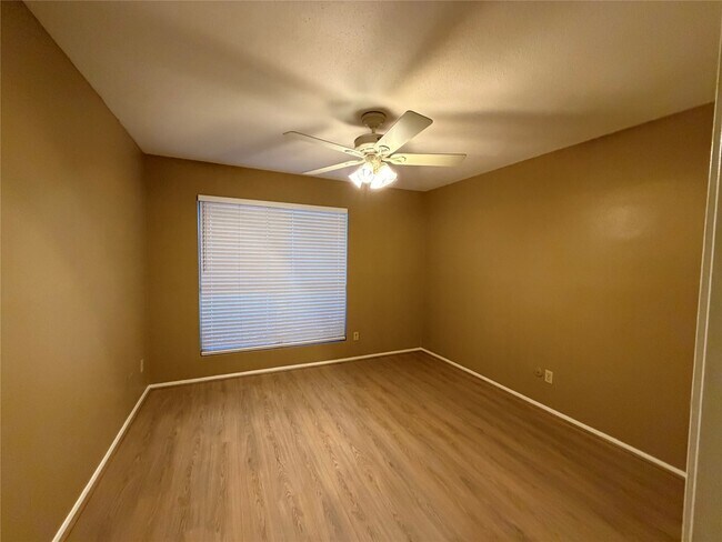 Building Photo - 14515 Wunderlich Dr