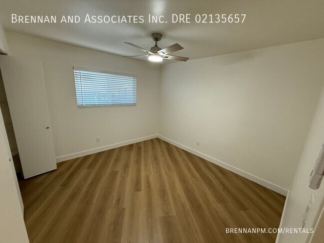 Building Photo - 35 Flower St