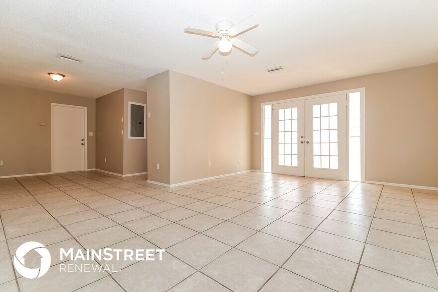 Building Photo - 9185 Chase St