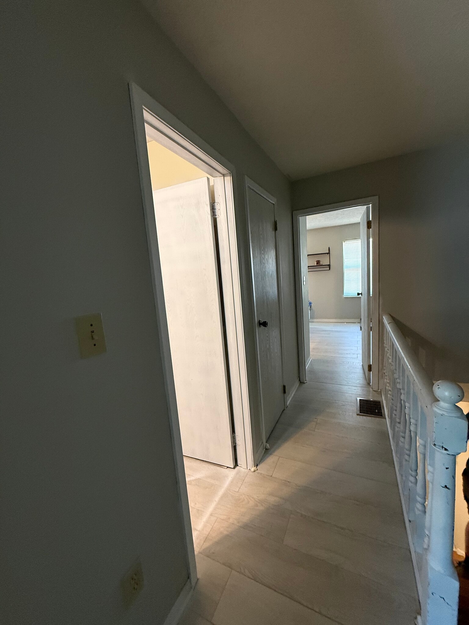 2nd Level - 2379 S Worthington Ln