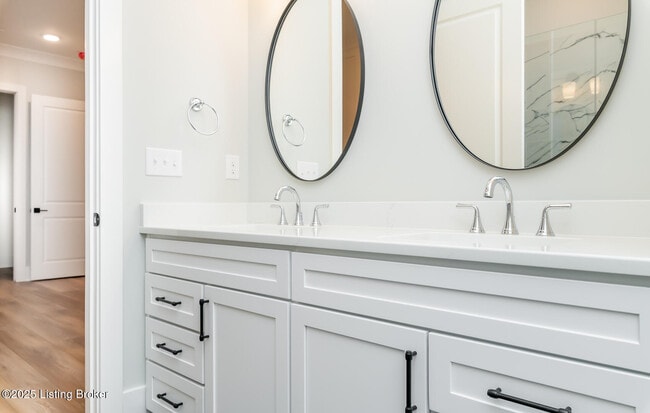 Building Photo - 6100 Passionflower Dr
