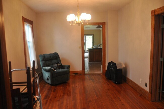 Building Photo - 23 S Main St