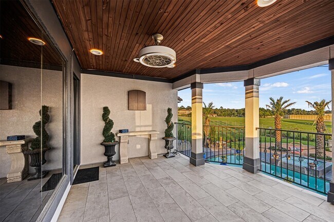 Building Photo - 12345 White Oak Point