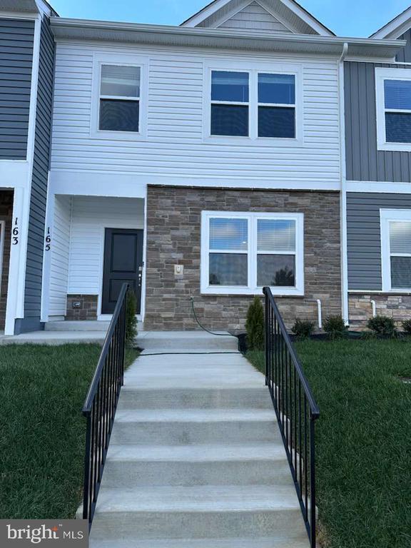 Building Photo - 165 Tigney Dr