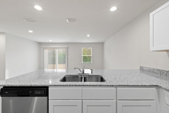 Building Photo - 630 Whispering Creek Ave