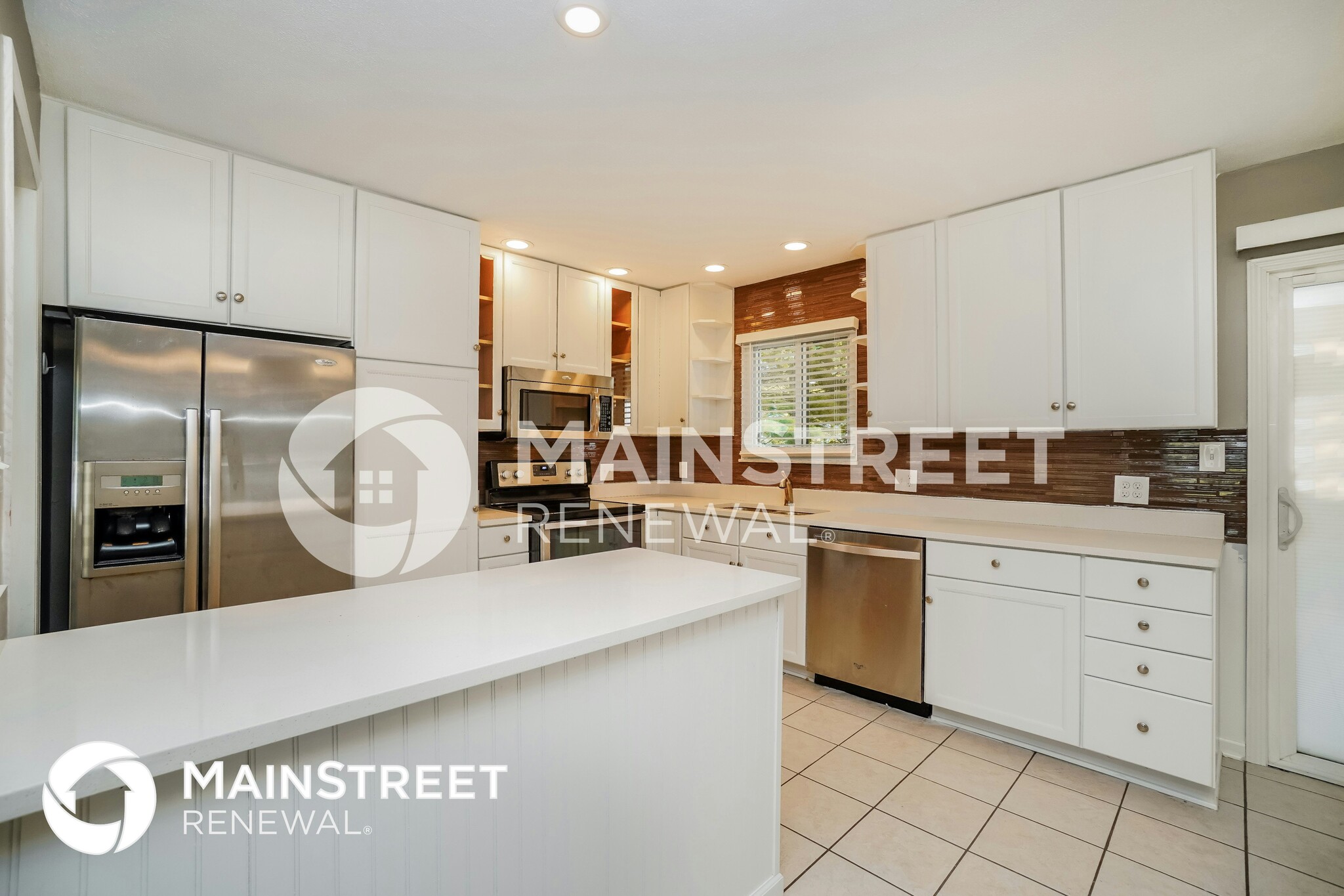 Building Photo - 171 Parkview Dr