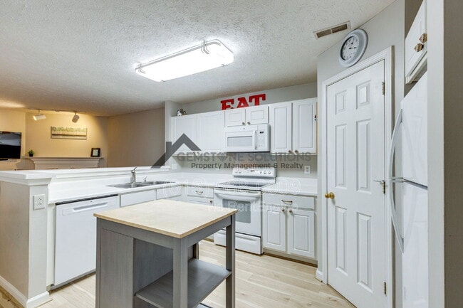 Building Photo - 668 Flintlock Ct