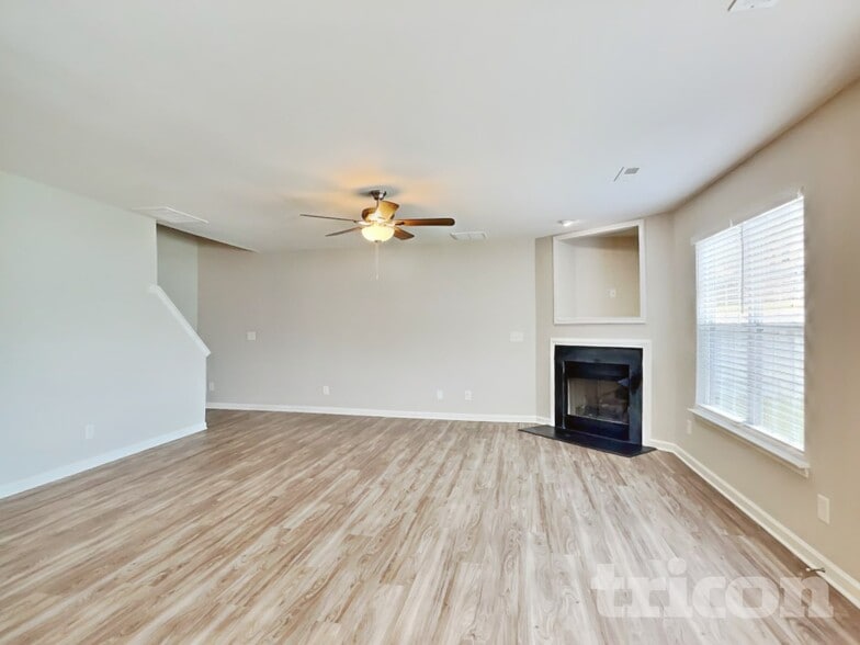 Building Photo - 1011 Ronald Rd