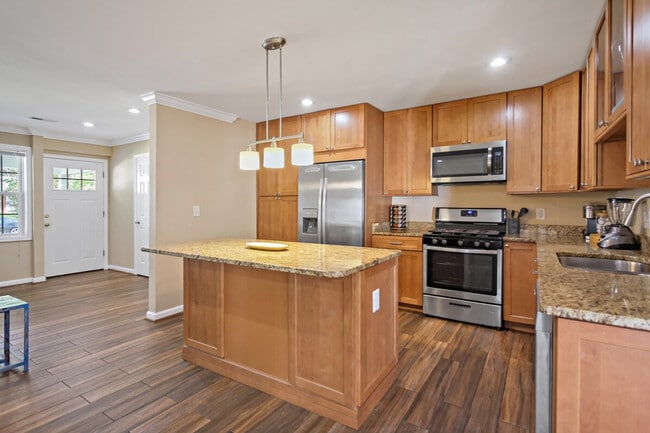 Building Photo - 5228 Forman Ct