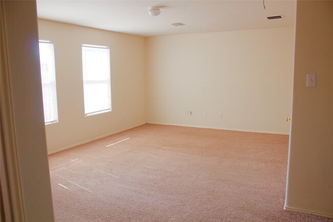 Building Photo - 10402 Kinsdale Crossing Ln