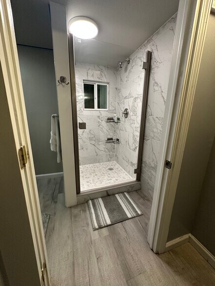 2nd bathroom - 1734 E Carson St