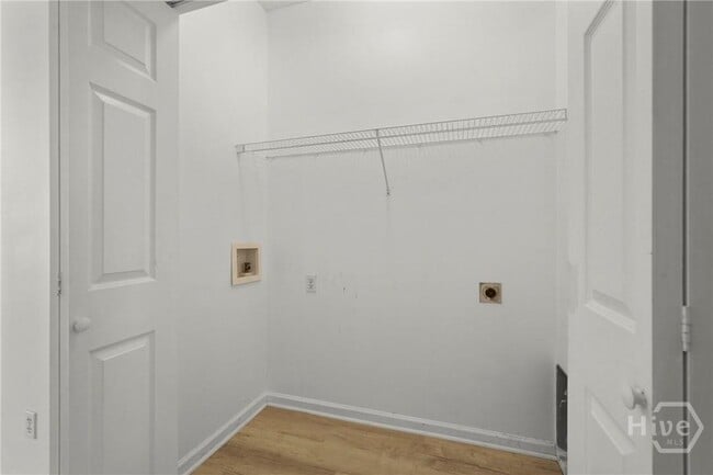 Building Photo - 400 Tibet Ave