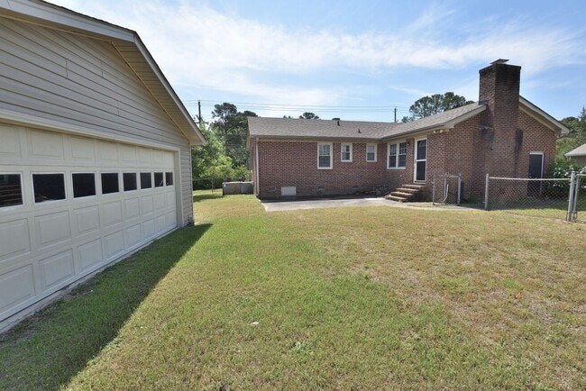 Building Photo - 1200 West Mount Drive