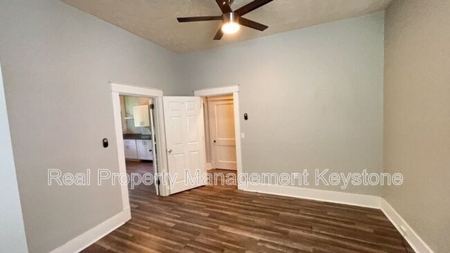 Building Photo - 1247 Chartiers Ave