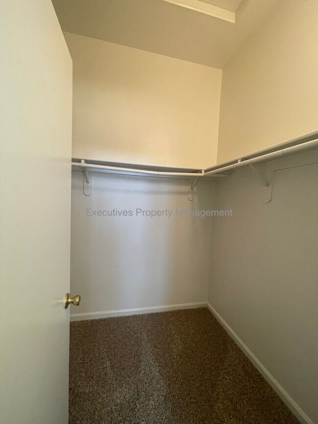 Building Photo - 1449 Quiet Ct