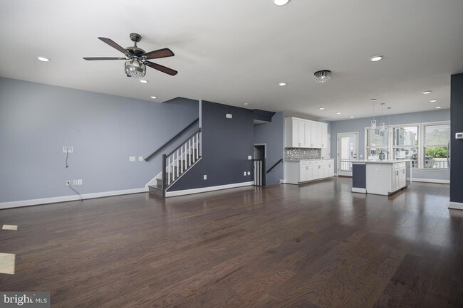 Building Photo - 1705 Cottonwood Grove Rd