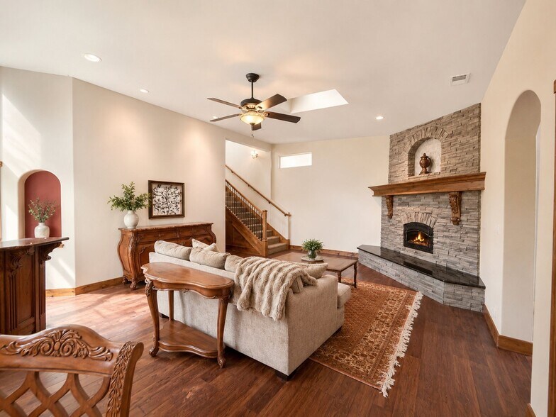 Building Photo - 2098 Lamb Ln